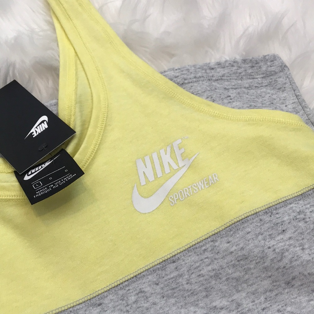 🌸 2 for $30 🌸 Nike tank top - Picture 2 of 4